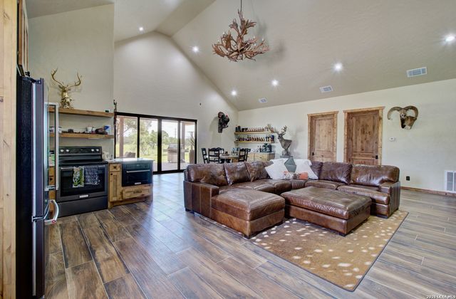 1007 Indigo Run, Bulverde, TX 78163