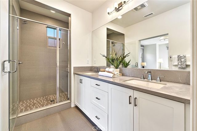 112 Parkwood, Irvine, CA 92620
