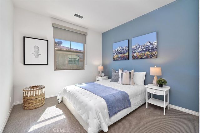 112 Parkwood, Irvine, CA 92620