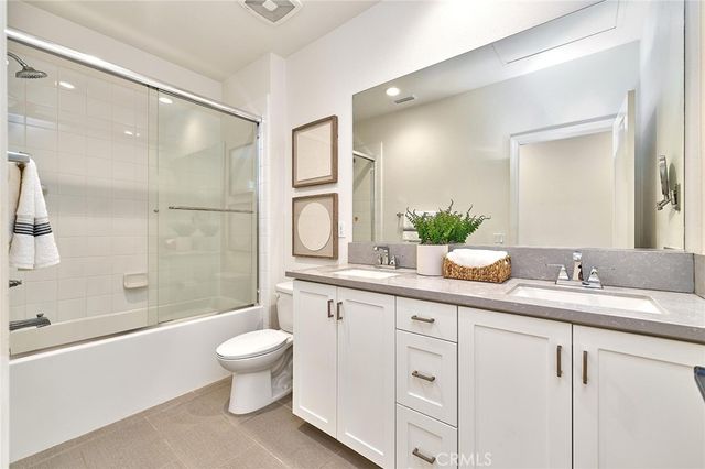 112 Parkwood, Irvine, CA 92620