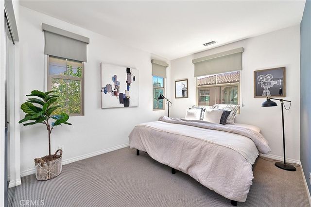 112 Parkwood, Irvine, CA 92620