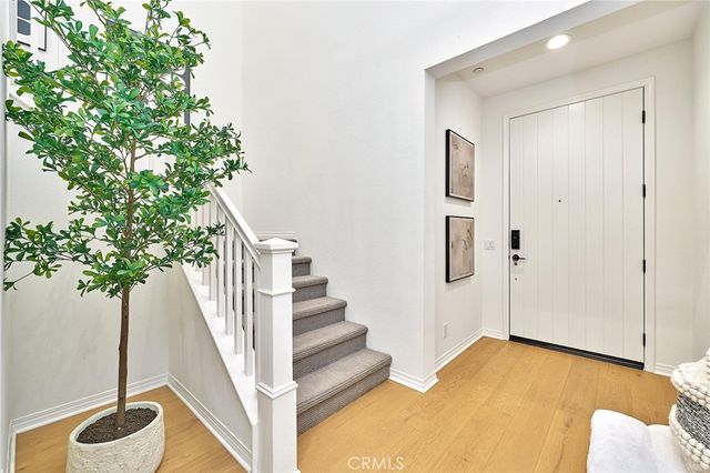 112 Parkwood, Irvine, CA 92620