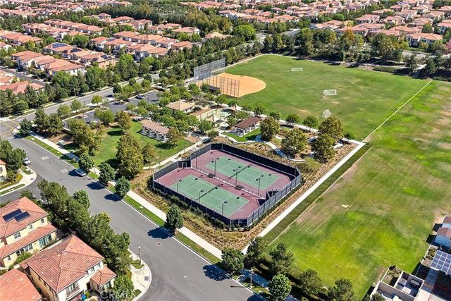 112 Parkwood, Irvine, CA 92620