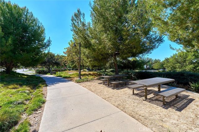 112 Parkwood, Irvine, CA 92620