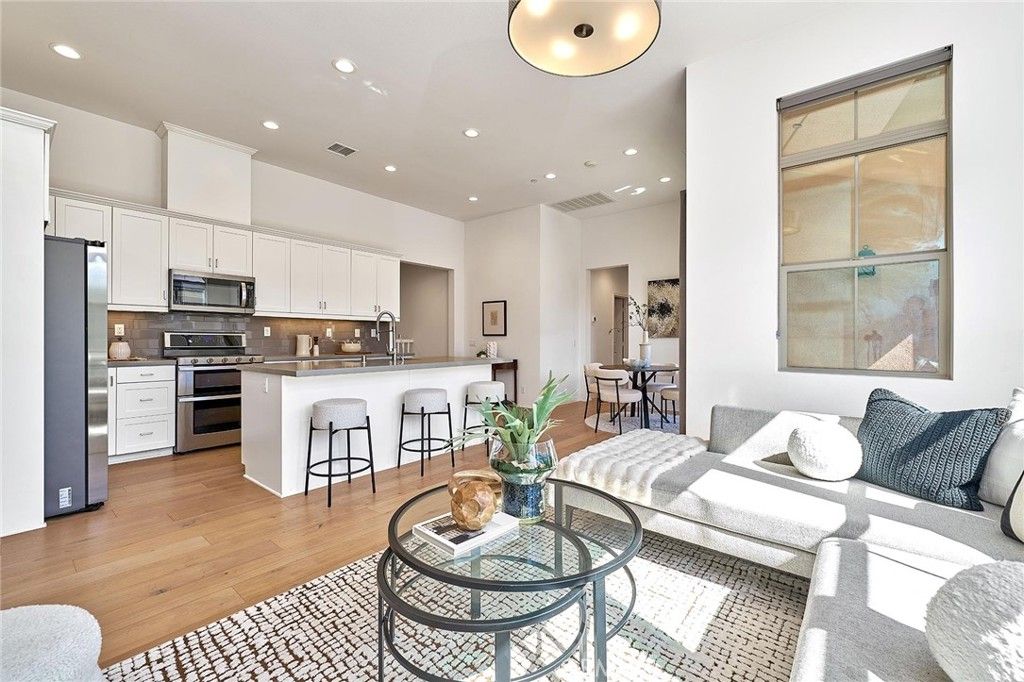 112 Parkwood, Irvine, CA 92620 — photo 4