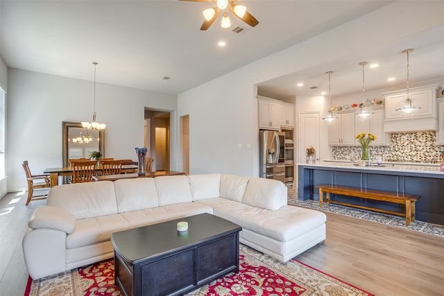 5729 Violet Crown Place, Fort Worth, TX 76126