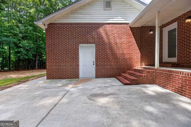 174 Rockhouse Road, Senoia, GA 30276