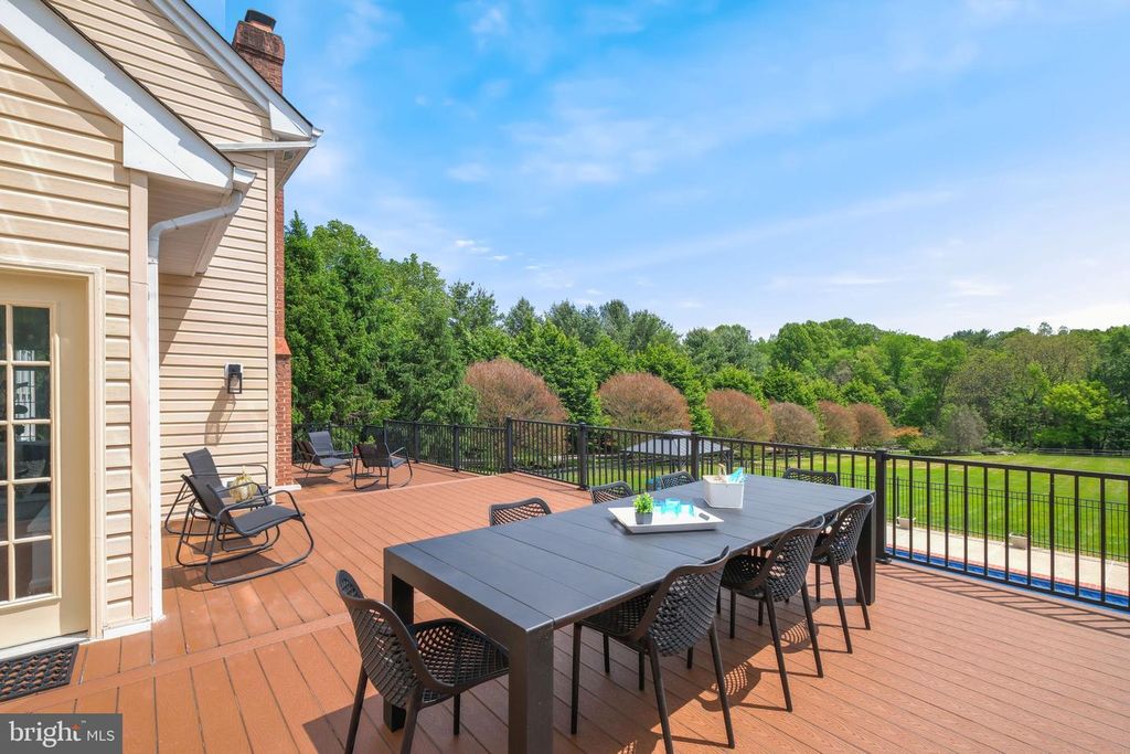 Image 27 of property listing at 14807 POPLAR HILL RD, Darnestown, MD 20874
