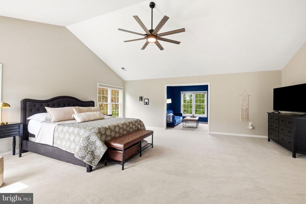 Image 57 of property listing at 14807 POPLAR HILL RD, Darnestown, MD 20874
