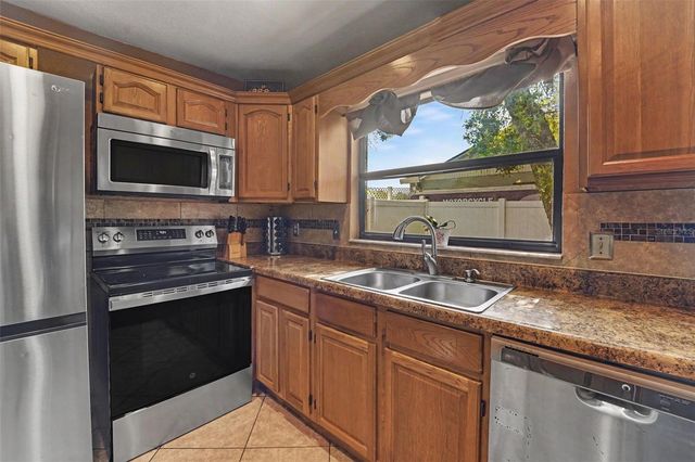 8168 PHILATELIC DRIVE, Spring Hill, FL 34606