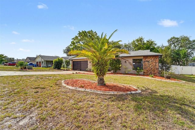 8168 PHILATELIC DRIVE, Spring Hill, FL 34606