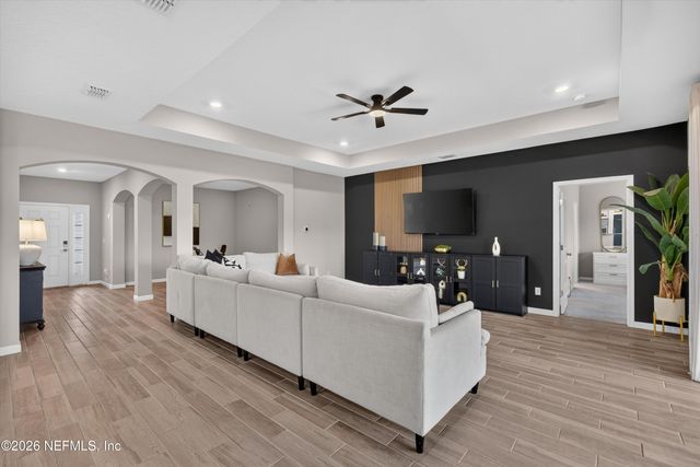 9942 LOVAGE Lane, Jacksonville, FL 32219