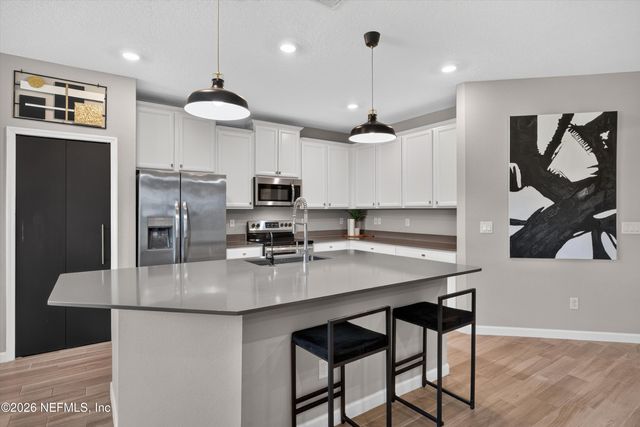 9942 LOVAGE Lane, Jacksonville, FL 32219
