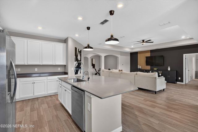 9942 LOVAGE Lane, Jacksonville, FL 32219