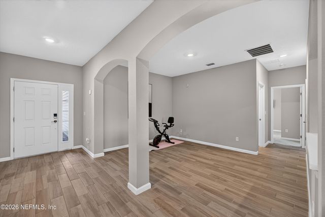 9942 LOVAGE Lane, Jacksonville, FL 32219
