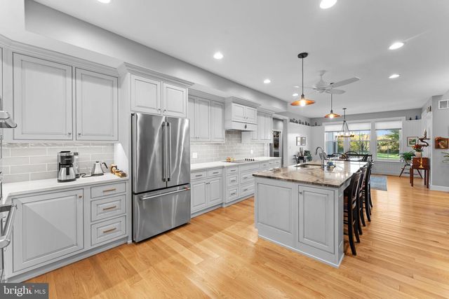 675 W SEVEN STARS RD, Phoenixville, PA 19460