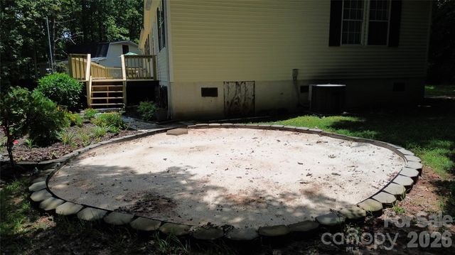 2172 Little Mountain Road, Alexis, NC 28006