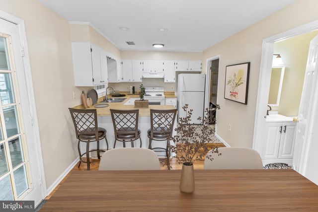 23 BERKELEY, Charles Town, WV 25414