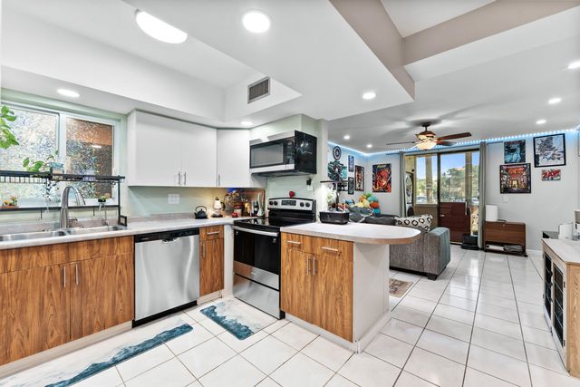 8410 W SAMPLE Road 110, Coral Springs, FL 33065