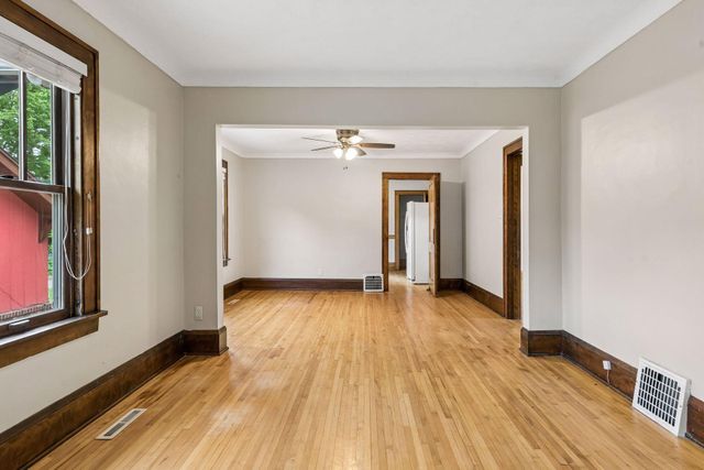1310 Seminary Avenue, Saint Paul, MN 55104