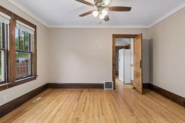 1310 Seminary Avenue, Saint Paul, MN 55104