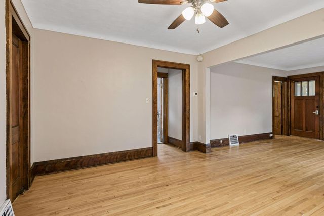1310 Seminary Avenue, Saint Paul, MN 55104