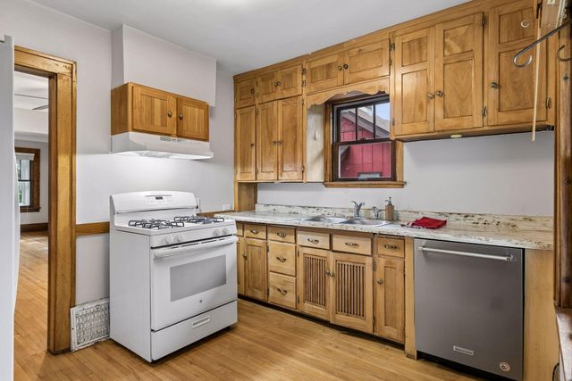 1310 Seminary Avenue, Saint Paul, MN 55104