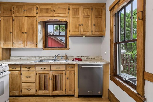 1310 Seminary Avenue, Saint Paul, MN 55104