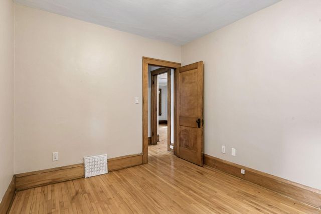 1310 Seminary Avenue, Saint Paul, MN 55104