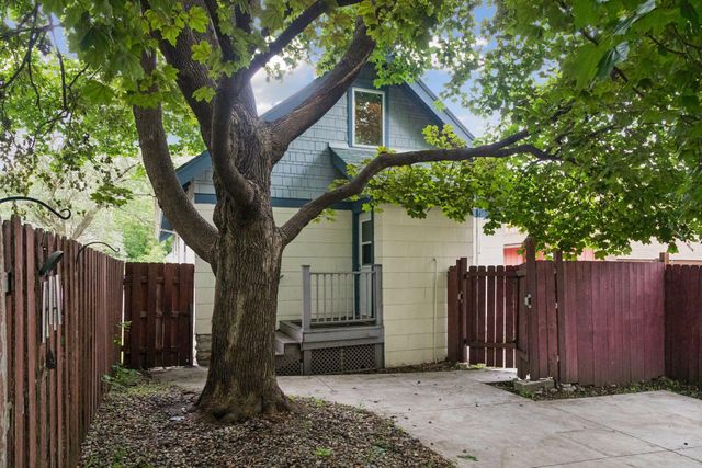 1310 Seminary Avenue, Saint Paul, MN 55104