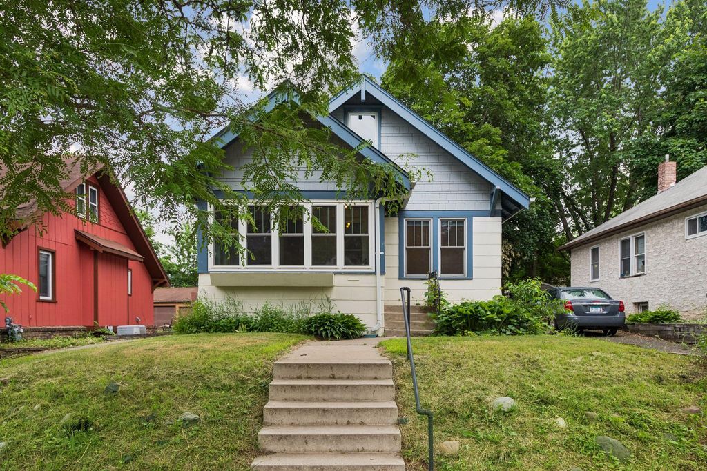 1310 Seminary Avenue, Saint Paul, MN 55104