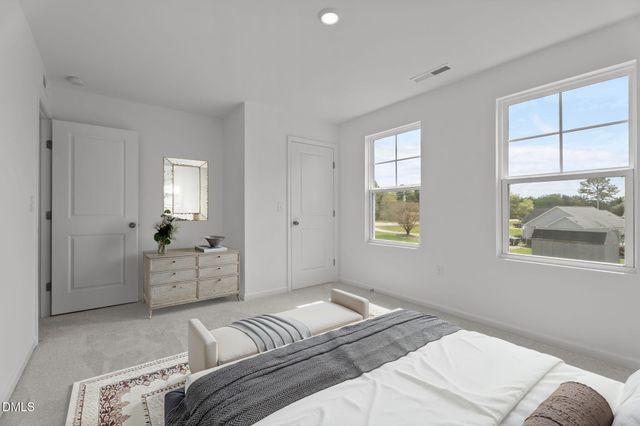 38 Kidderminster Court, Zebulon, NC 27597