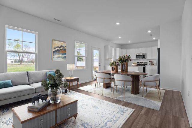 38 Kidderminster Court, Zebulon, NC 27597