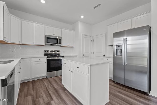 38 Kidderminster Court, Zebulon, NC 27597