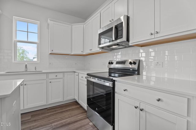 38 Kidderminster Court, Zebulon, NC 27597