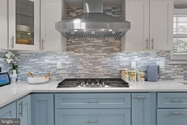 140 E PARTRIDGE LN, Cherry Hill, NJ 08003