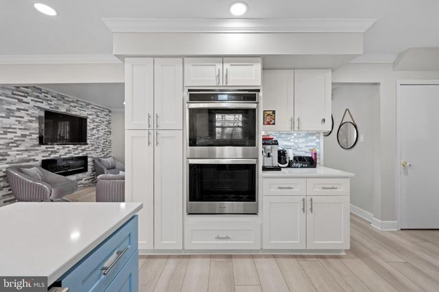 140 E PARTRIDGE LN, Cherry Hill, NJ 08003