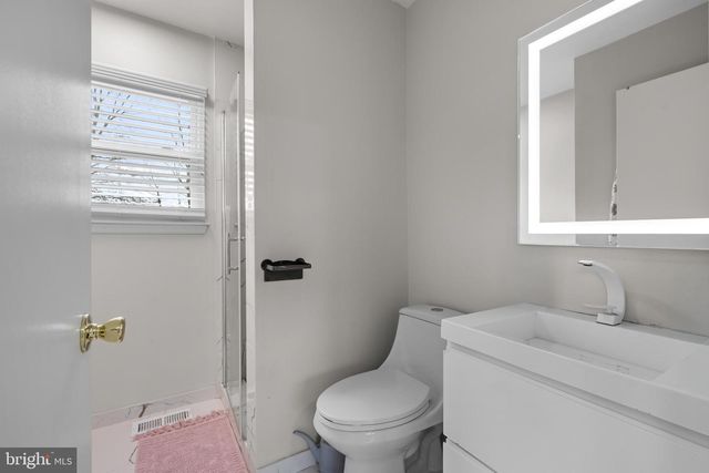 140 E PARTRIDGE LN, Cherry Hill, NJ 08003