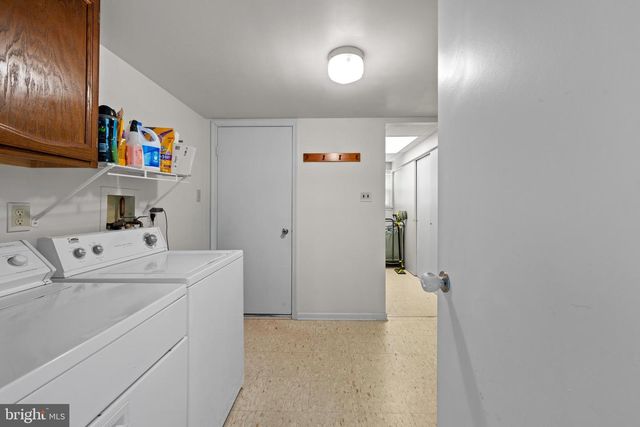 140 E PARTRIDGE LN, Cherry Hill, NJ 08003