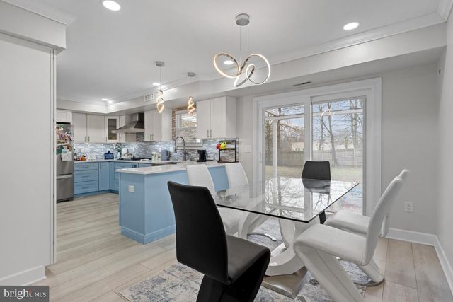 140 E PARTRIDGE LN, Cherry Hill, NJ 08003