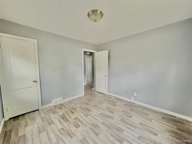 14902 Oconnor Avenue, Allen Park, MI 48101