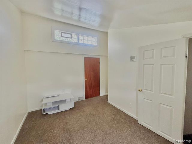 14902 Oconnor Avenue, Allen Park, MI 48101