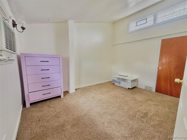 14902 Oconnor Avenue, Allen Park, MI 48101