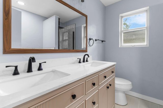 1818 W Belden Street, Sherman, TX 75092