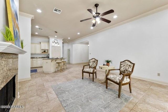 114 Souvenir Gate, Lafayette, LA 70501