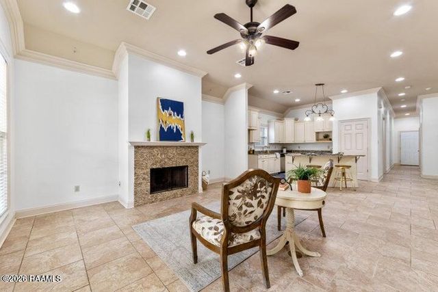 114 Souvenir Gate, Lafayette, LA 70501