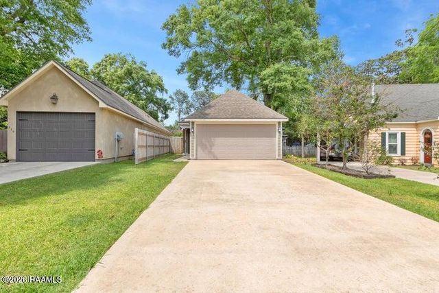 114 Souvenir Gate, Lafayette, LA 70501