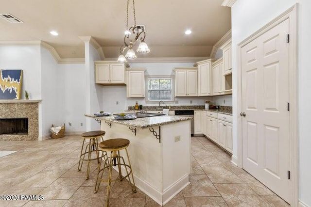 114 Souvenir Gate, Lafayette, LA 70501