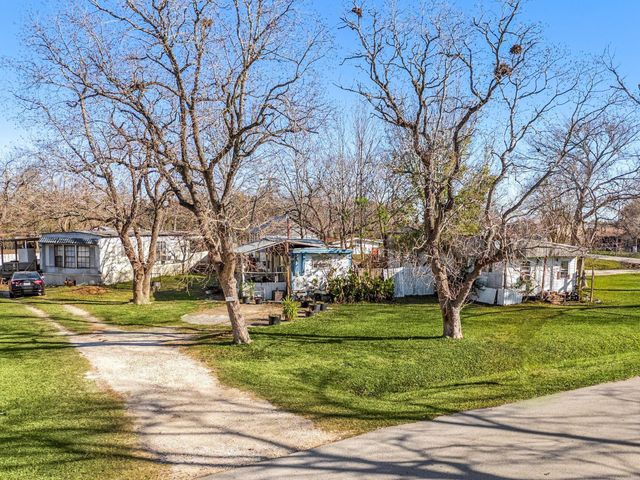 9405 and 9407 Montgomery Lane, La Porte, TX 77571