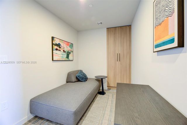 121 NE 5th St 3102, Miami, FL 33132